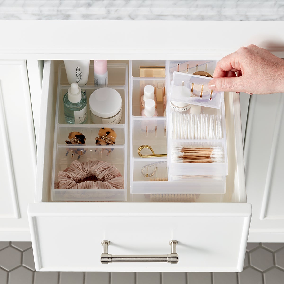 mDesign Kitchen Cupboard Organiser Kitchen Accessories Open-Top Plastic Storage Containers with Handles Transparent